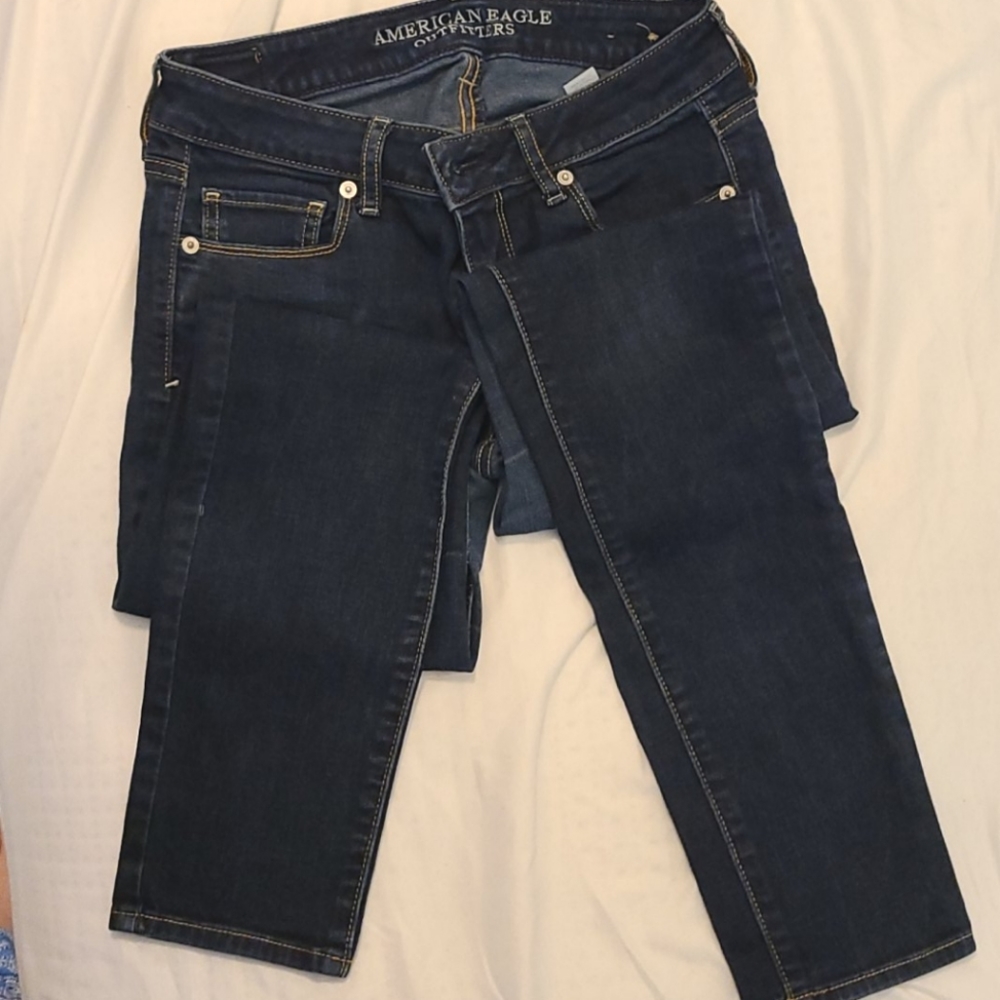 Size 4 American Eagle Skinny Jeans